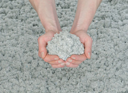 Ouate de cellulose Corse pour une isolation des combles en Corse